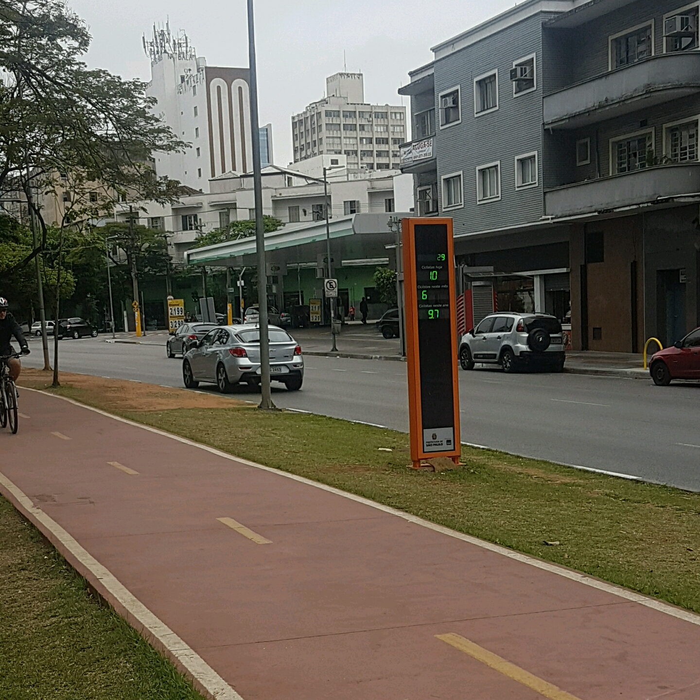Cycle path in São Paulo, Pinheiros 1