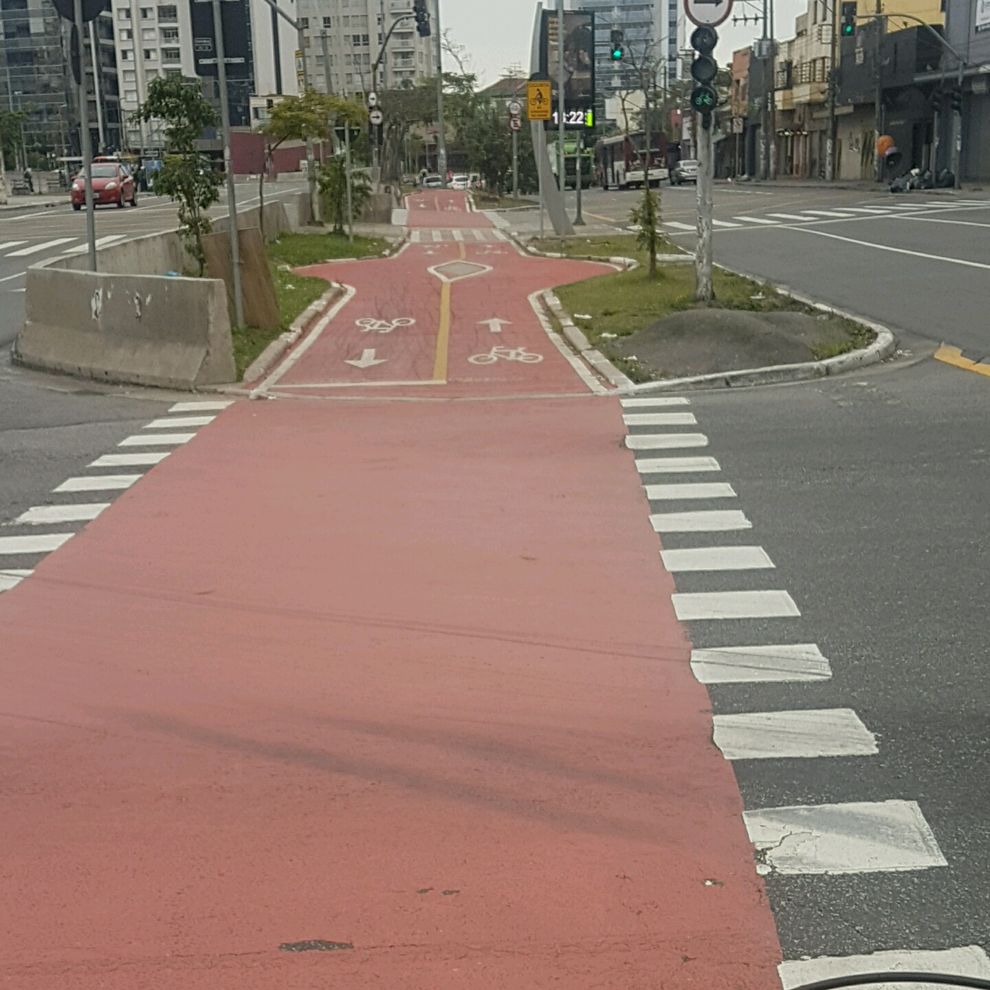 Cycle path in São Paulo, Pinheiros 3